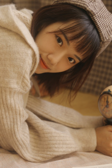 25岁女高中生的相亲对象是问题